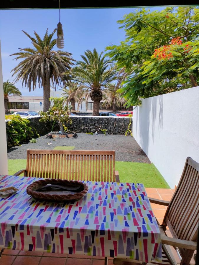 Casa Palmeras Costa Villa Costa Teguise Exterior photo